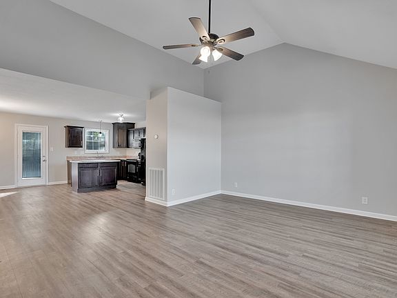 3rd image of 3818 Maliki Dr