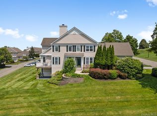 1 Pinehurst Cir, Monroe, NY 10950
