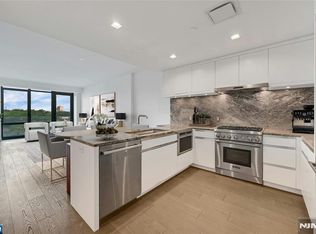320 Adolphus Ave Unit 806, Cliffside Park, NJ 07010