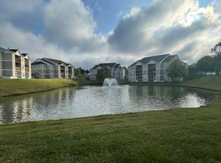 1610 Oakfield Dr, Ann Arbor, MI 48108