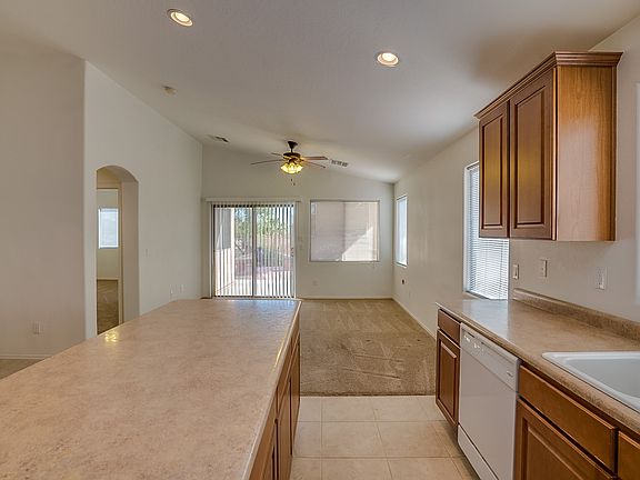 5th image of 783 W Thunderbird Ct