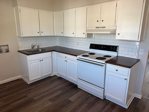 3rd image of 2504 Oak Forest Dr #C