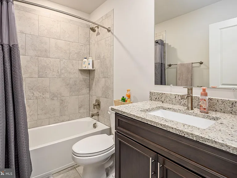 618 Chalcedony Ln — Photo 38