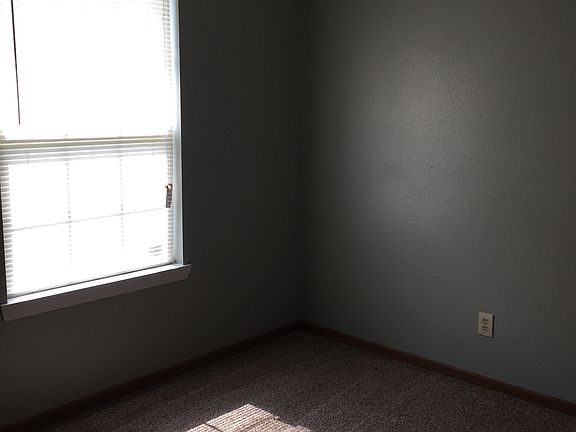 4th image of 6202 Longmeadow Dr