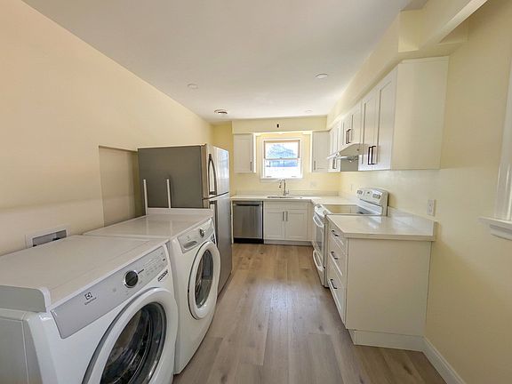 5th image of 12 Macbeth Blvd #1