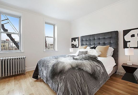 5th image of 222 Pacific St #3