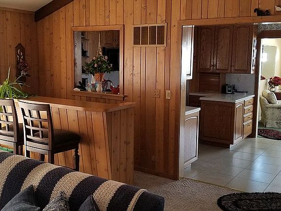 4th image of 5821 Sunrise Ave