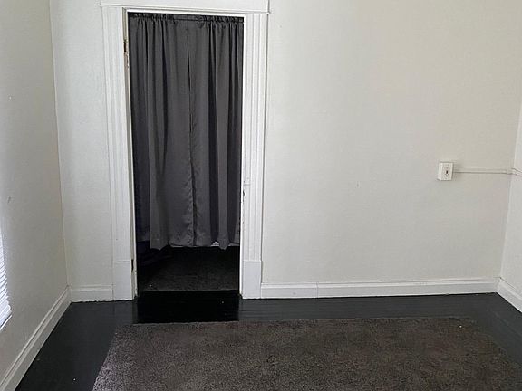 5th image of 221 S Bingham St Unit A