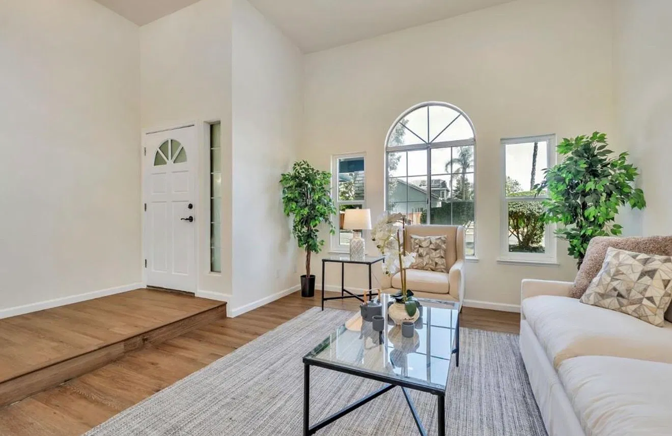 4 bed, 2073 sqft, $3,100 — Photo 4