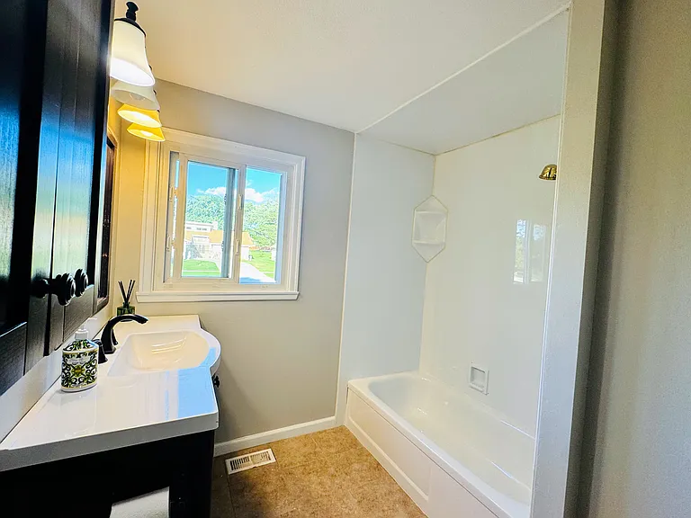 134 S Salem Dr — Photo 22
