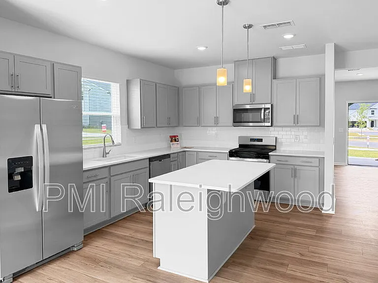 600 Westford Dr #96 — Photo 13