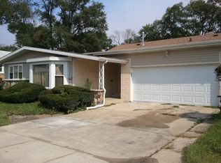 12921 S Carpenter St, Calumet Park, IL 60827