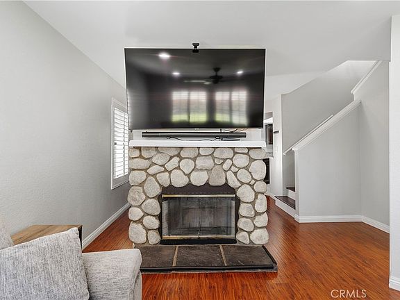 5th image of 192 W Walnut Ave Unit A