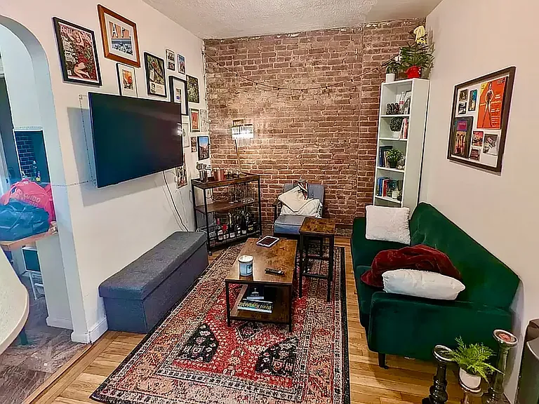 129 Lexington Ave #6 — Photo 1