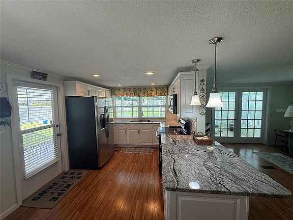 3rd image of 6100 62ND AVENUE N #71