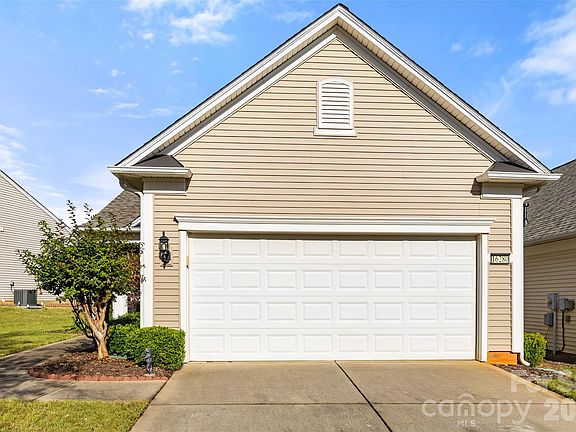 3rd image of 16280 Raven Crest Dr