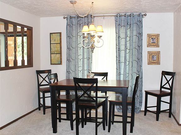 4th image of 3003 S Black Oak Dr