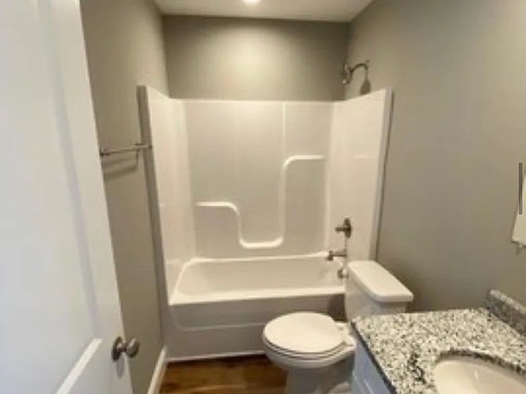 422 Golf View Dr — Photo 11