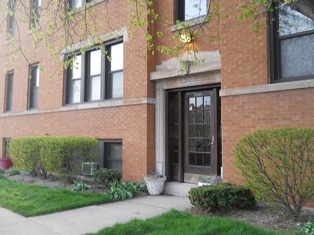 1st image of 644 W Harrison St #2