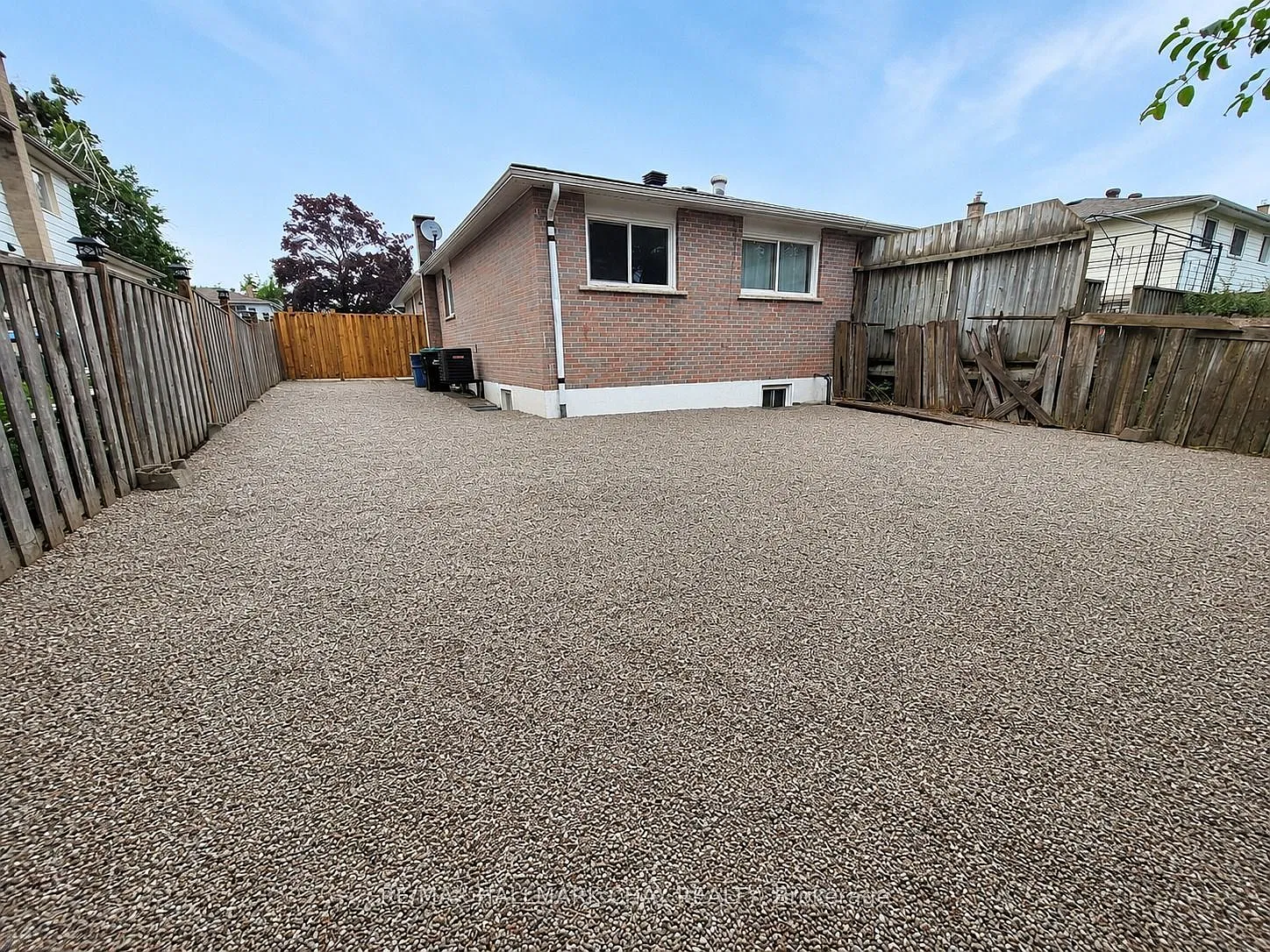 4 bed, $2,000 — Photo 2