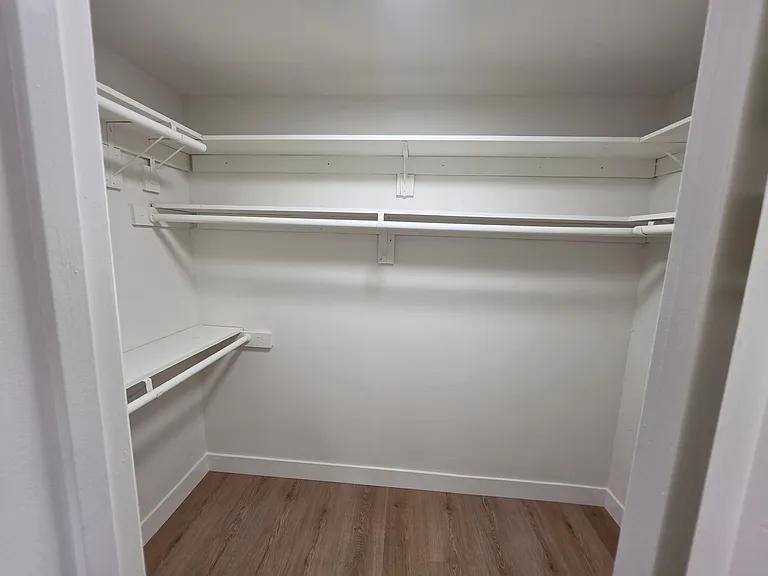 8831 Sailport Dr — Photo 23