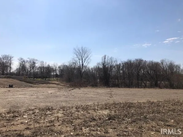 1905 Golfview Dr #112, Auburn, IN 46706