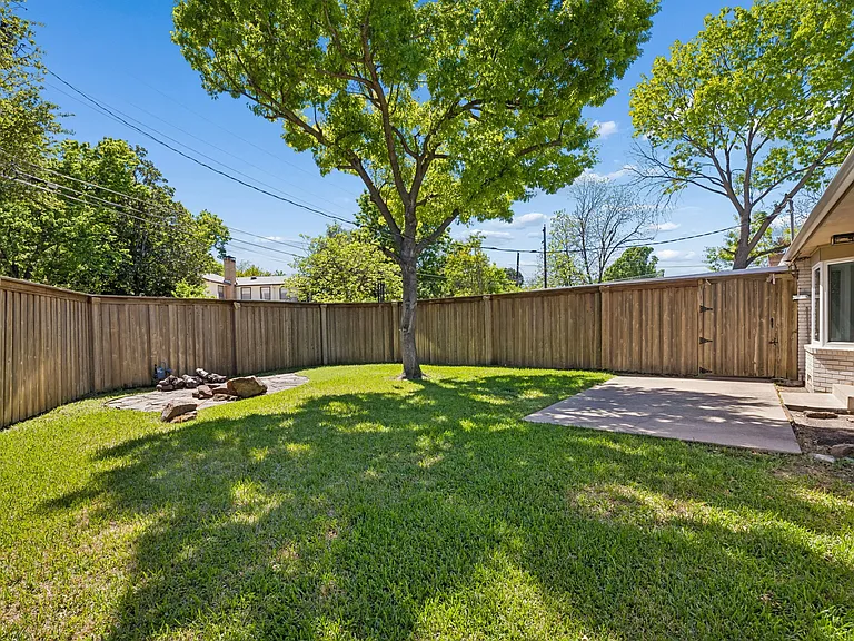 527 Twilight Trl — Photo 31