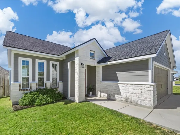 2039 Theresa Dr, Bryan, TX 77807