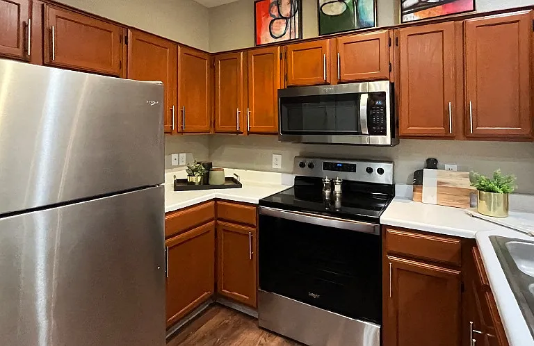 Lenox Village Apartments — Photo 24