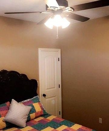 5th image of 5710 Nicole Ln