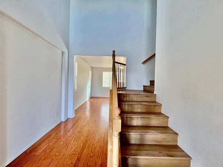 13613 Ashmont Rd — Photo 2