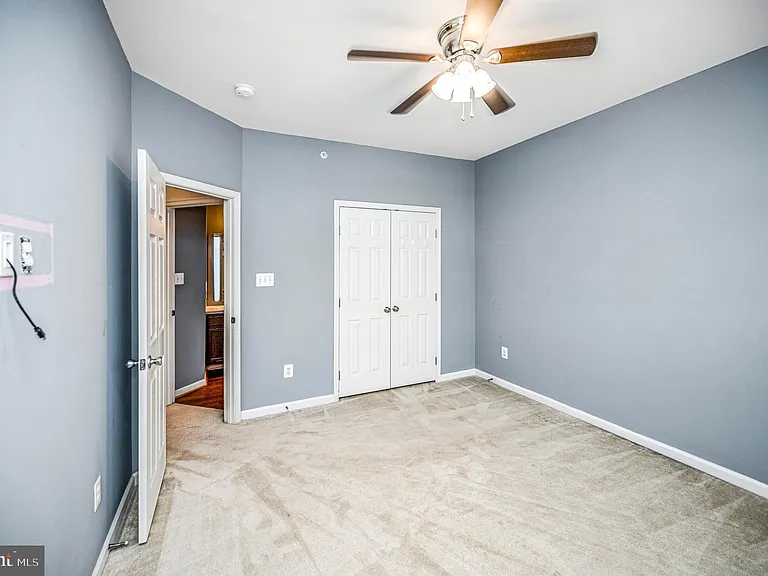 2515 Eastbourne Dr — Photo 20