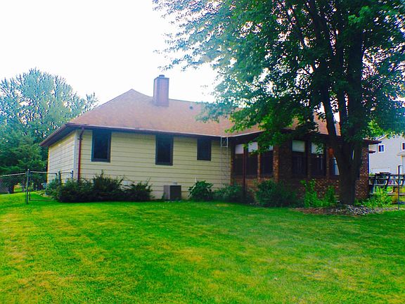 3rd image of 9186 Timberline Dr