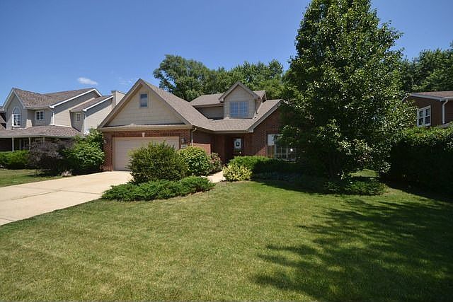 1st image of 301 N Glenview Ln