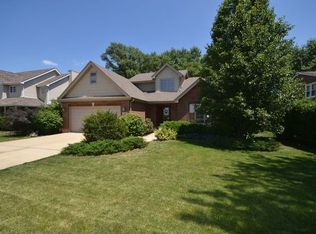 301 N Glenview Ln, Peotone, IL 60468