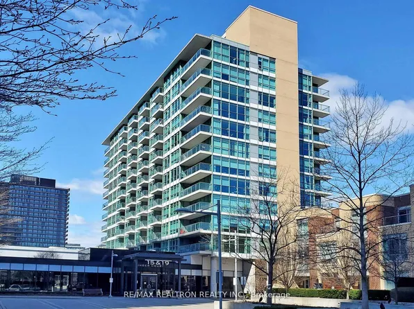 15 Singer Ct #Penthouse 06, Toronto, ON M2K 0B1