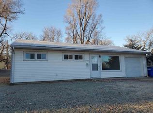 1405 W 9th St, Junction City, KS 66441