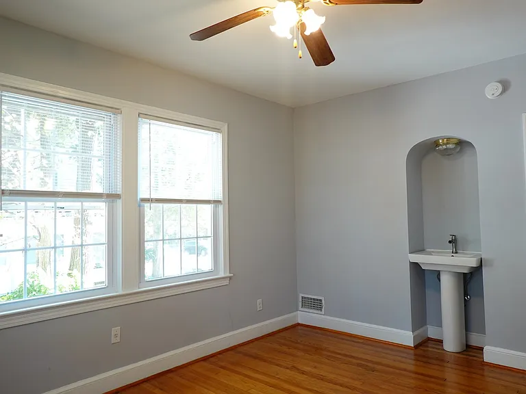 800 Maplewood Ave — Photo 74