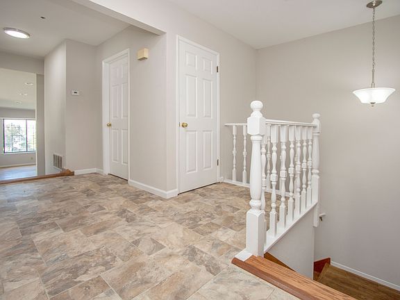5th image of 504 Southhill Blvd Unit B