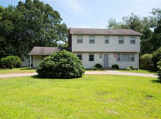 93 Pequot Dr, Charlestown, RI 02813