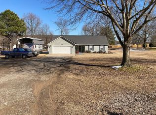 1200 S Taylor Rd, Ozark, AR 72949