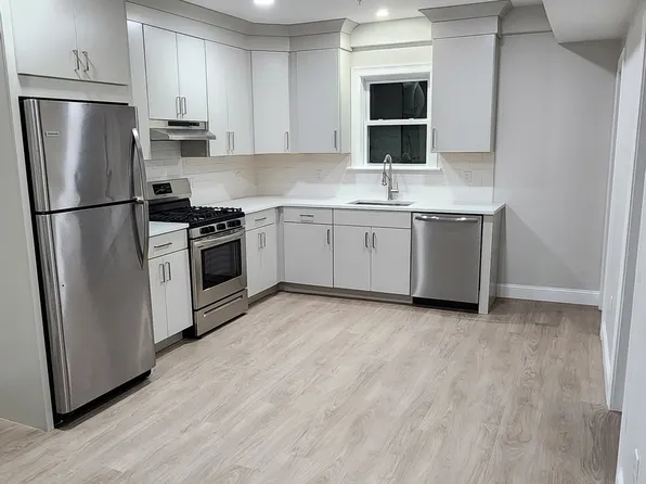 322 Brownell St, Fall River, MA