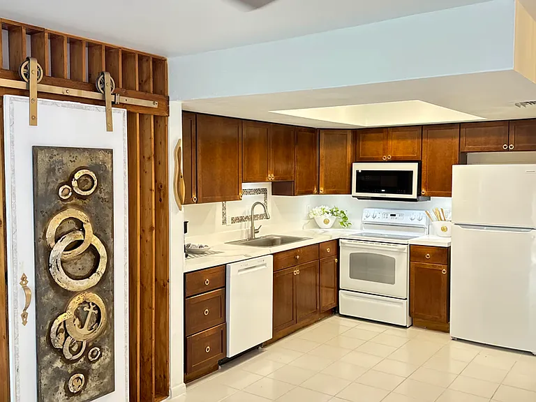 3511 Caloosa St — Photo 5