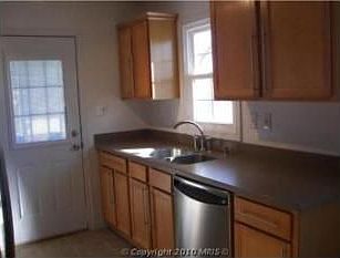 5th image of 2366 W Longview Dr