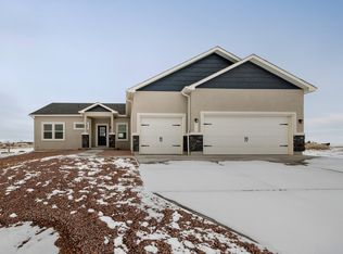 1438 N Moonbeam Dr, Pueblo West, CO 81007