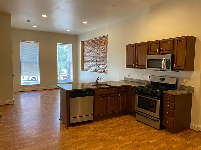 2210 Eutaw Pl #1 — Photo 2