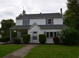 4683 Beach Ridge Rd, Lockport, NY 14094