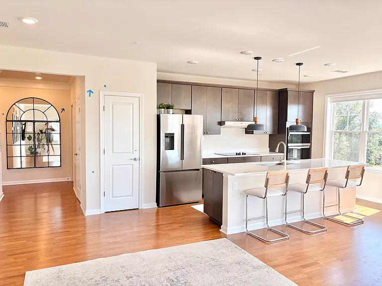 6 Stratton Dr #201 — Photo 5