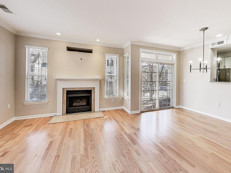 1st image of 5108 Donovan Dr APT 103