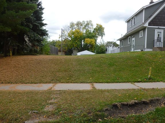 5th image of 1066 Lafond Ave